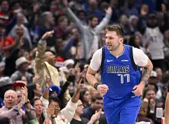 勇士NBA战胜达拉斯独行侠库里外线爆发